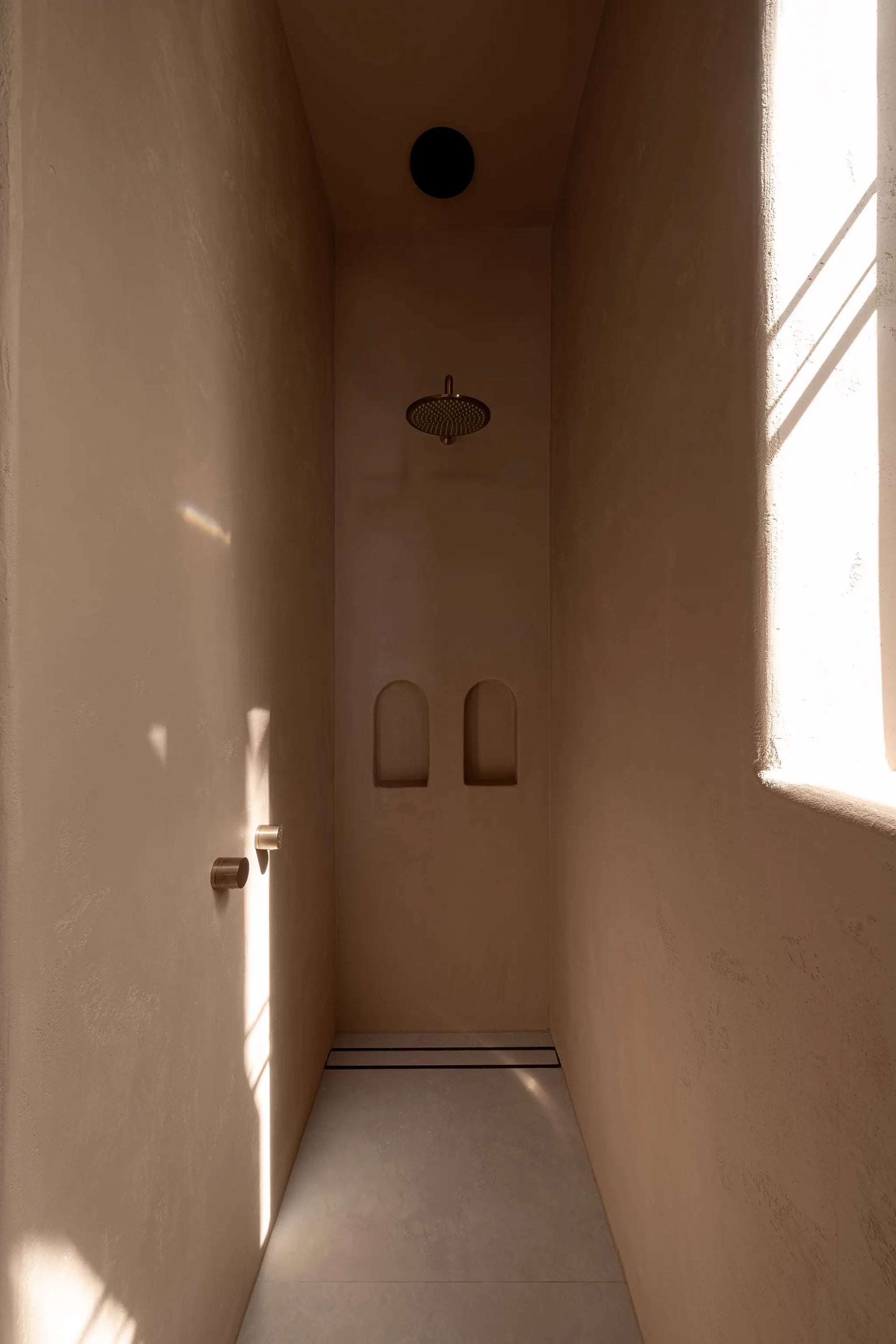 Arlo Stone Project DUNE BY GRAYA Photo