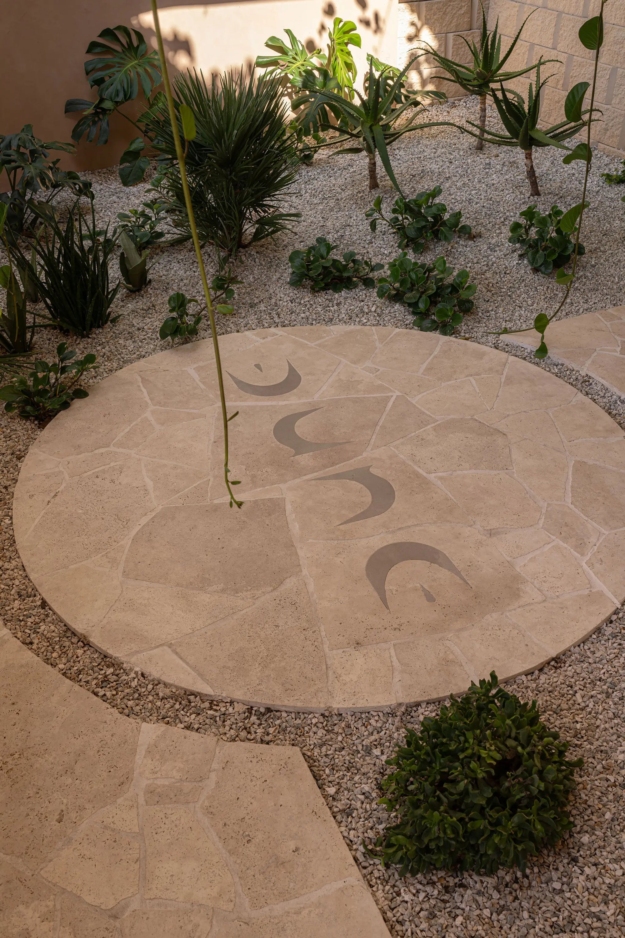 Arlo Stone Project DUNE BY GRAYA Photo