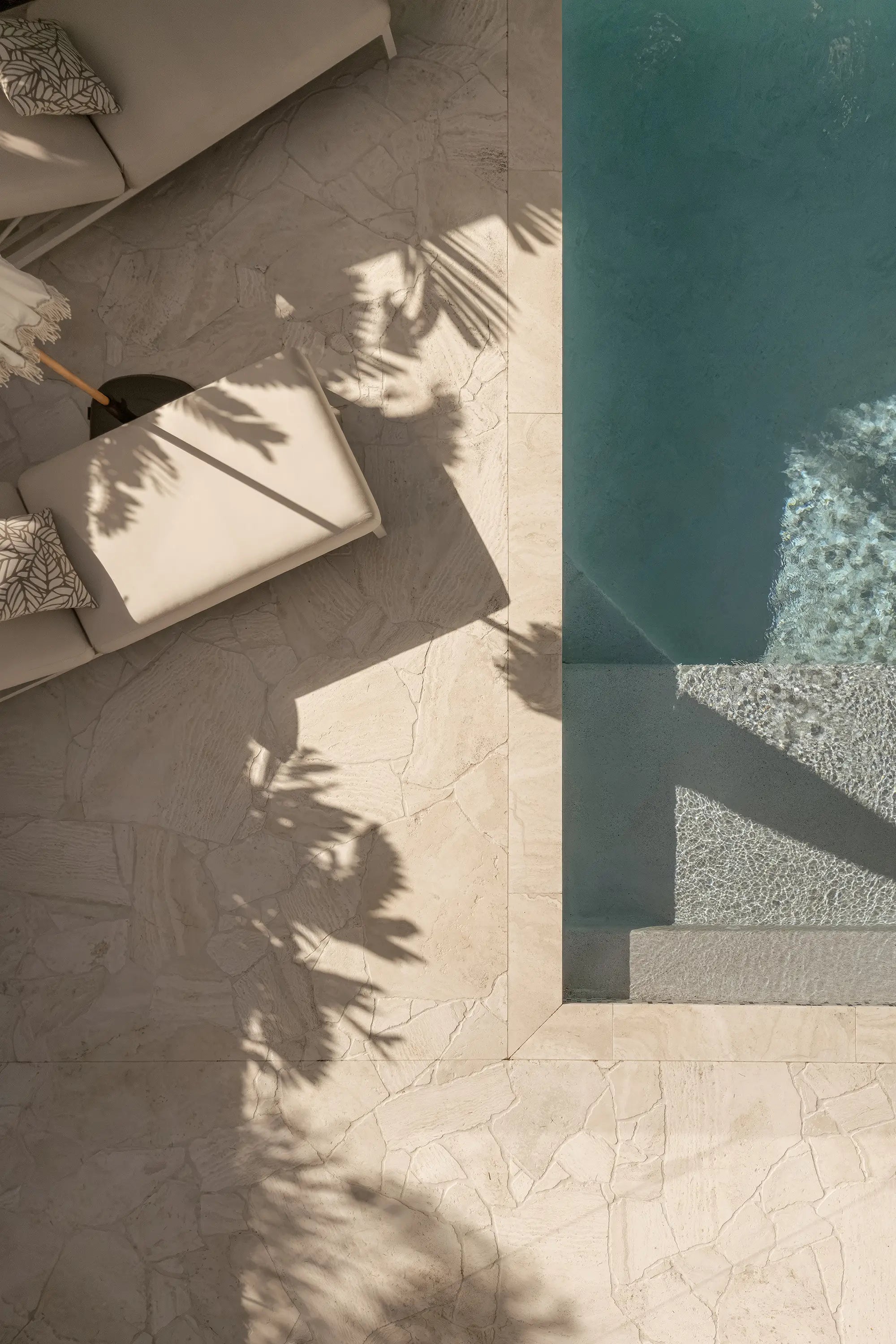 Arlo Stone Project GOSFORD HOUSE Photo