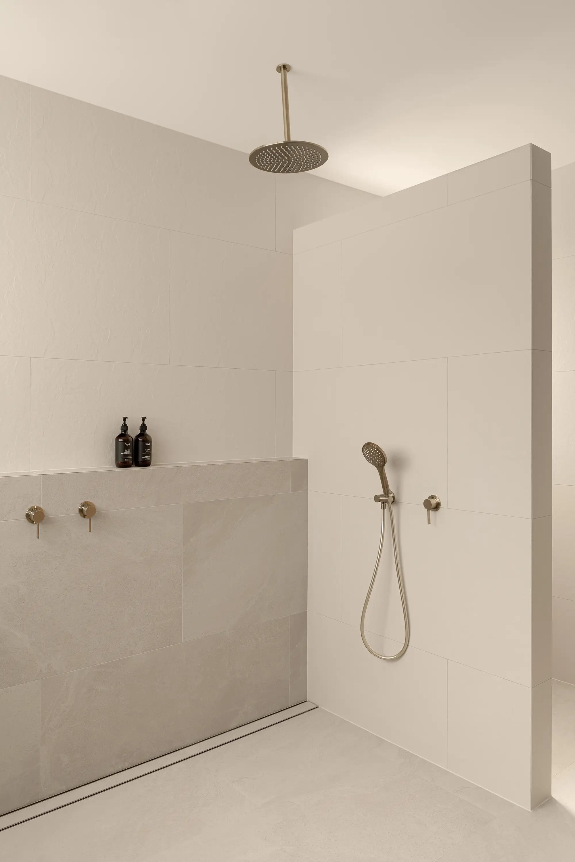Arlo Stone Project GOSFORD HOUSE Photo