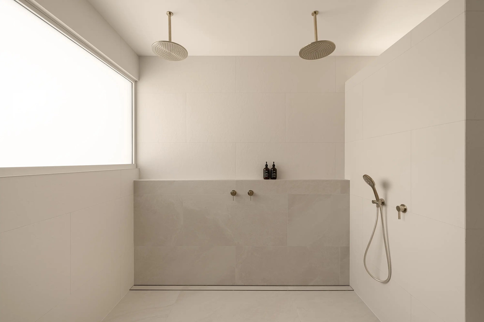 Arlo Stone Project GOSFORD HOUSE Photo