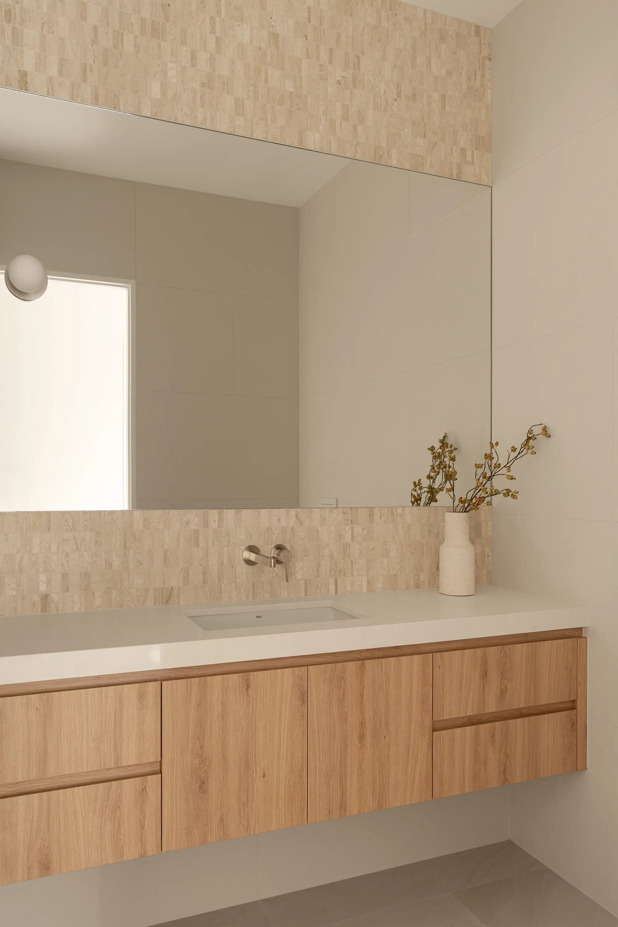 Arlo Stone Project GOSFORD HOUSE Photo