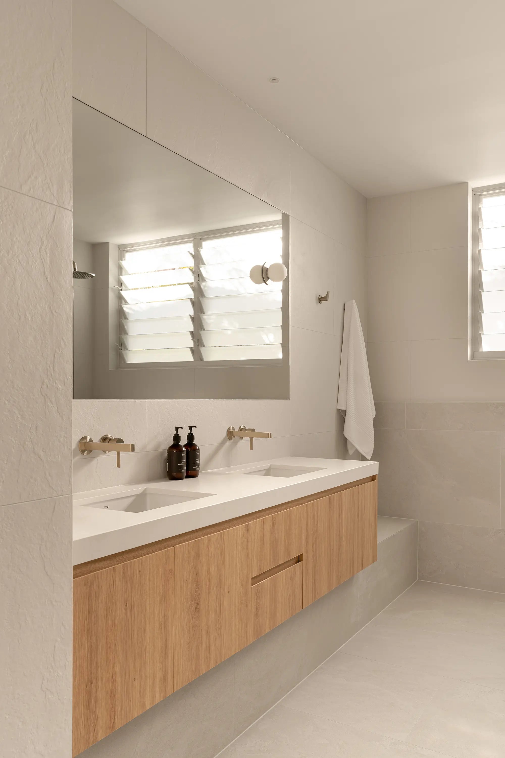 Arlo Stone Project GOSFORD HOUSE Photo
