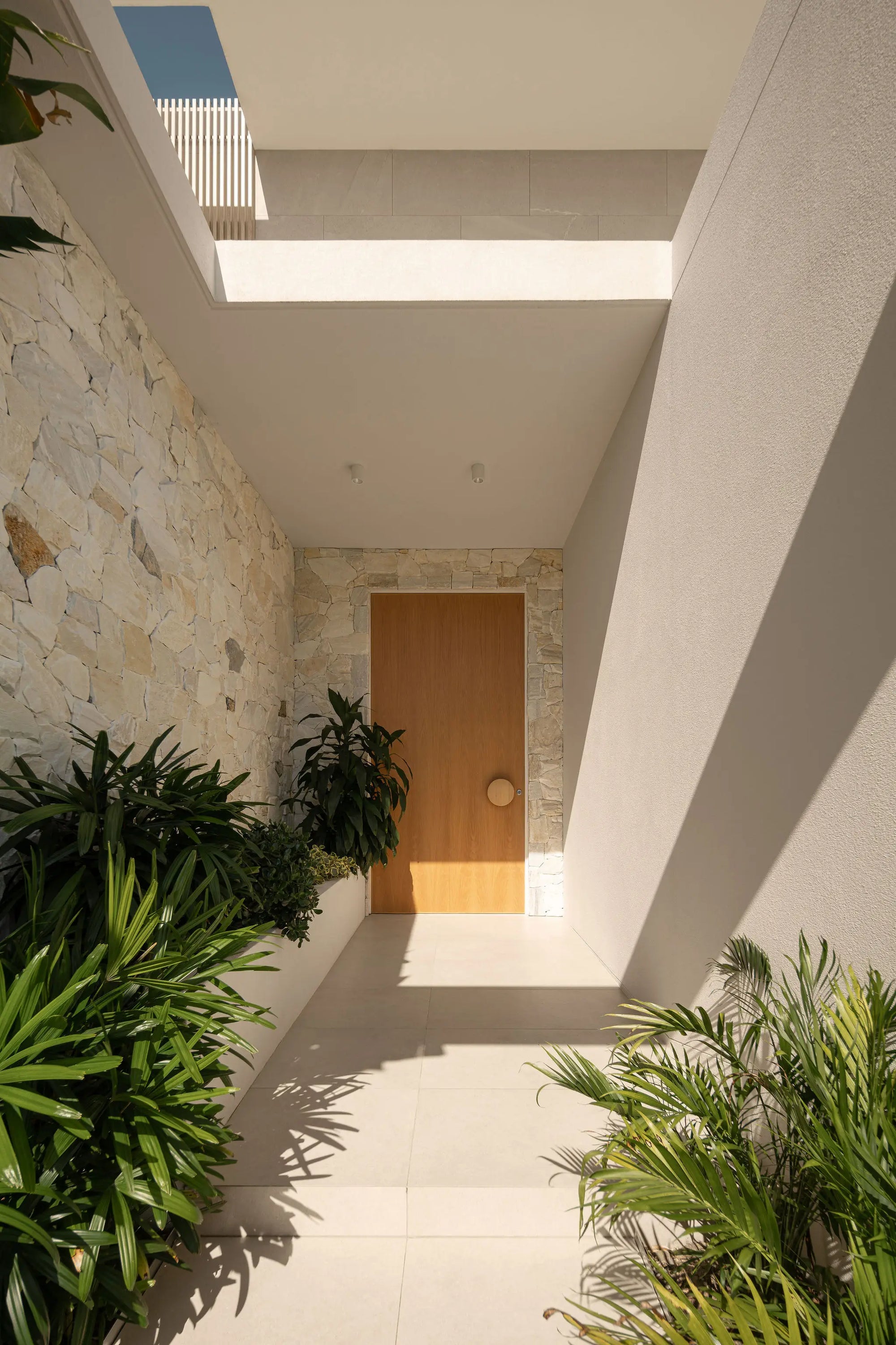 Arlo Stone Project MINYAMA BY ARLO HOMES Photo