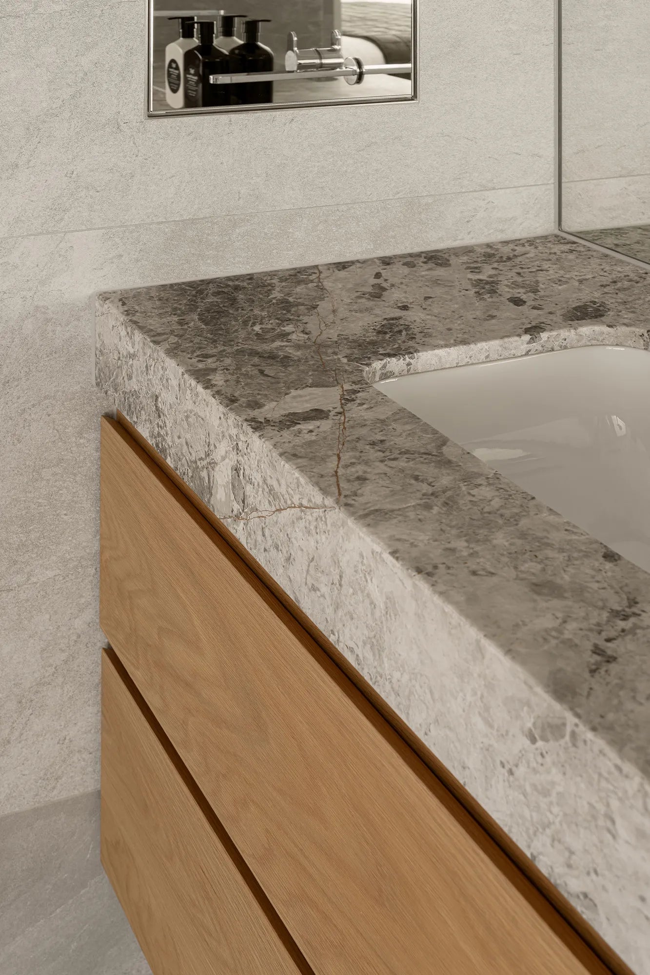 Arlo Stone Project WYUNA, CLOUT BUILD Photo
