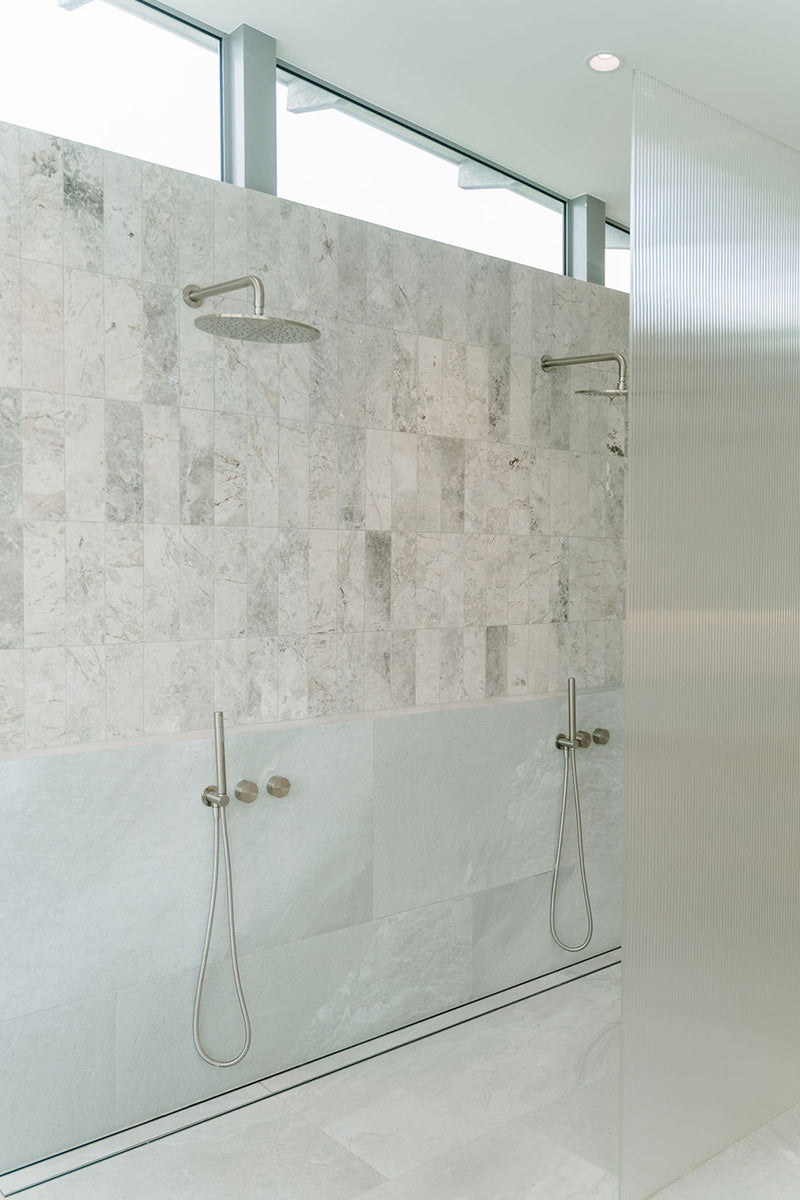 Arlo Stone Project MOOLOOLABA WATERFRONT x ARLO Photo