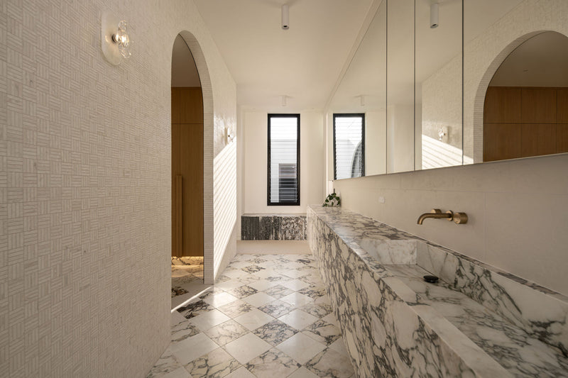 SUPERWHITE TRAVERTINE JAPANESE FINGER MOSAIC