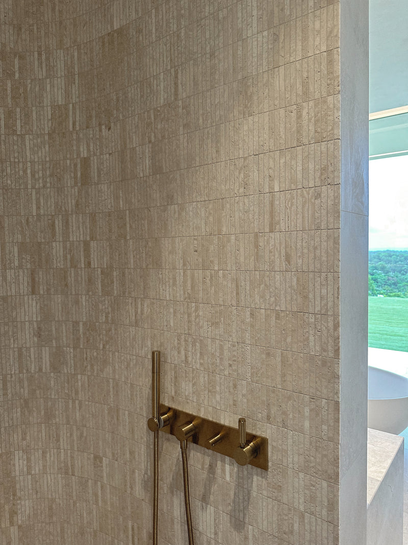 SUPERWHITE TRAVERTINE FINGER MOSAIC